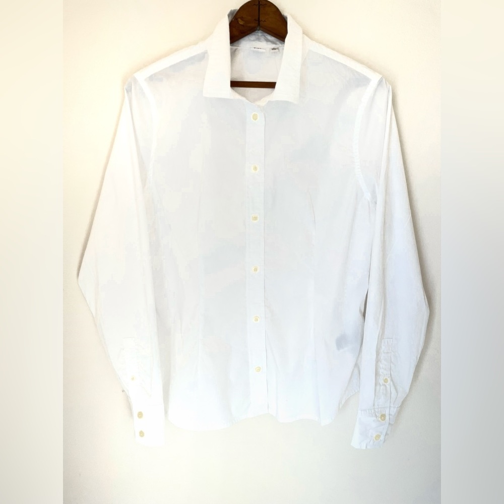 Women’s GAP Fitted White Shirt Size Medium